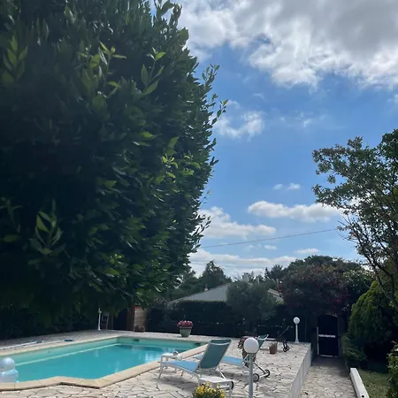 Independant Calme Pas Loin Du Centre شقة نيم