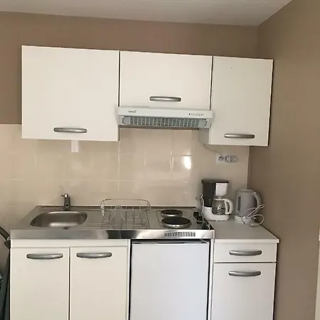 Independant Calme Pas Loin Du Centre شقة نيم